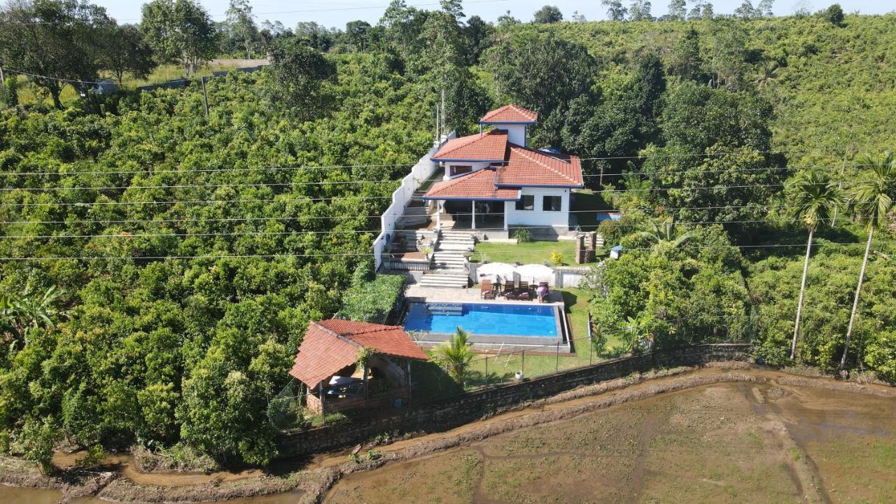 Peaceful Villa With Pool Near Hikkaduwa Ambalangoda  Exterior photo